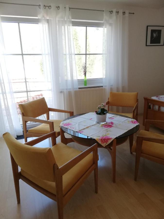 Ferienwohnung Am Bodensee Mit 3 Schlafzimmer Ueber 2 Etage Mit Kleine Balkon Bis 7 Personen 위버링겐 외부 사진