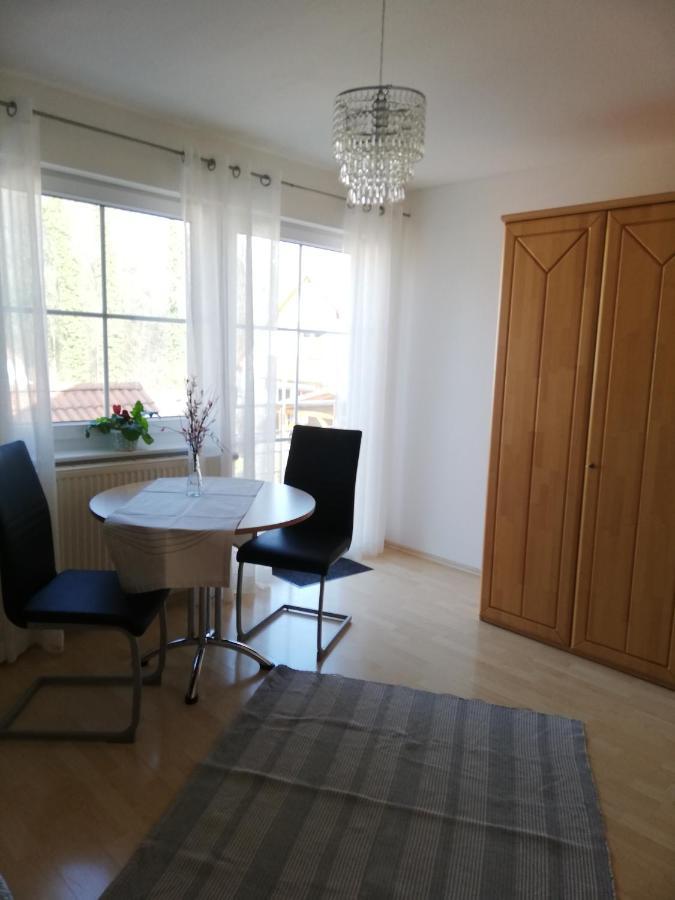 Ferienwohnung Am Bodensee Mit 3 Schlafzimmer Ueber 2 Etage Mit Kleine Balkon Bis 7 Personen 위버링겐 외부 사진