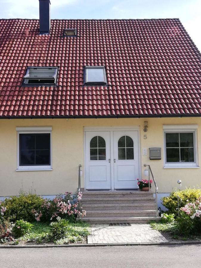 Ferienwohnung Am Bodensee Mit 3 Schlafzimmer Ueber 2 Etage Mit Kleine Balkon Bis 7 Personen 위버링겐 외부 사진