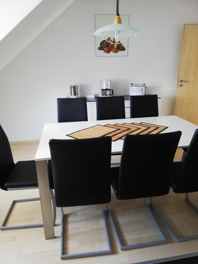Ferienwohnung Am Bodensee Mit 3 Schlafzimmer Ueber 2 Etage Mit Kleine Balkon Bis 7 Personen 위버링겐 외부 사진